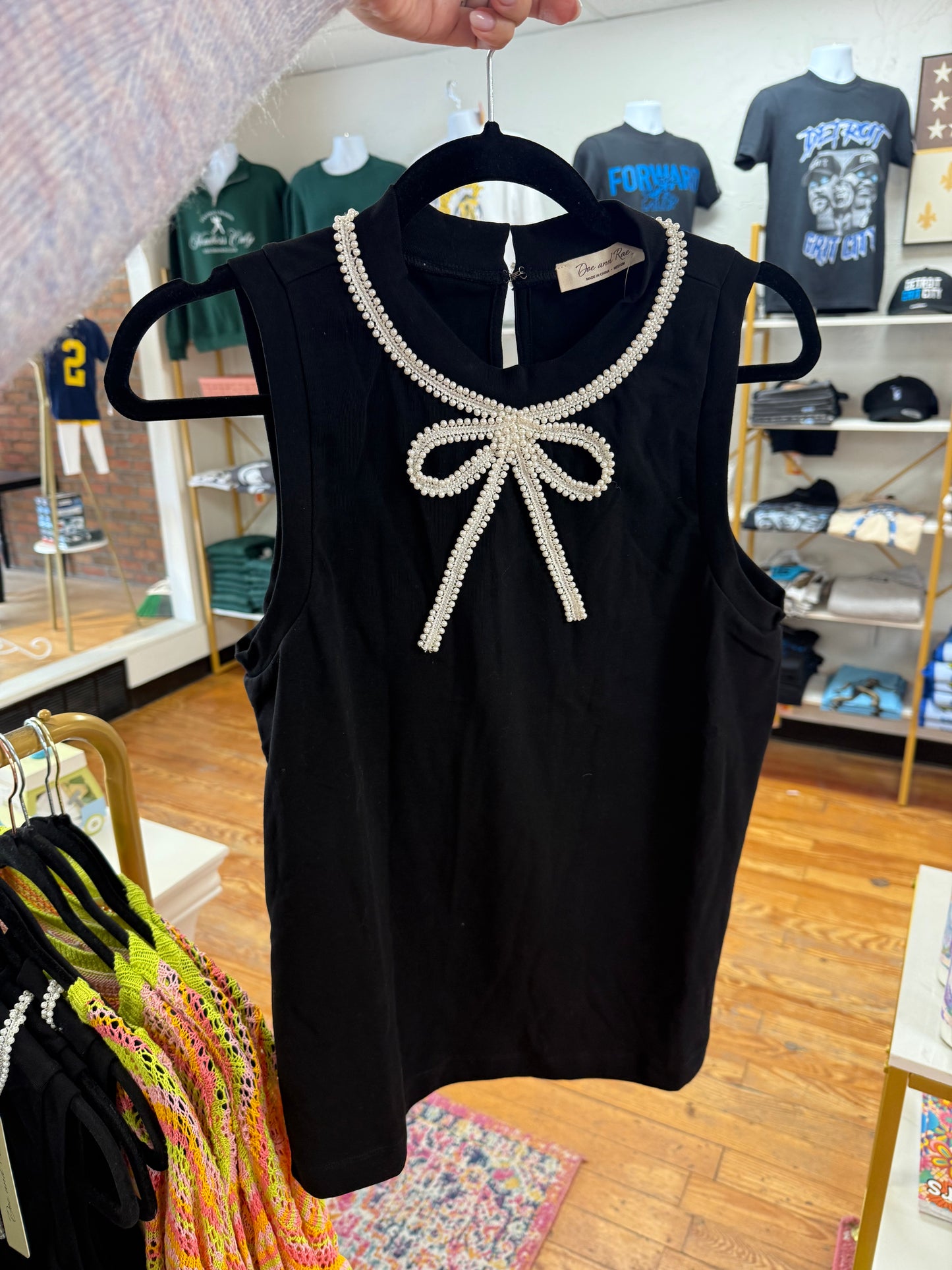 Pearl Bow Tank