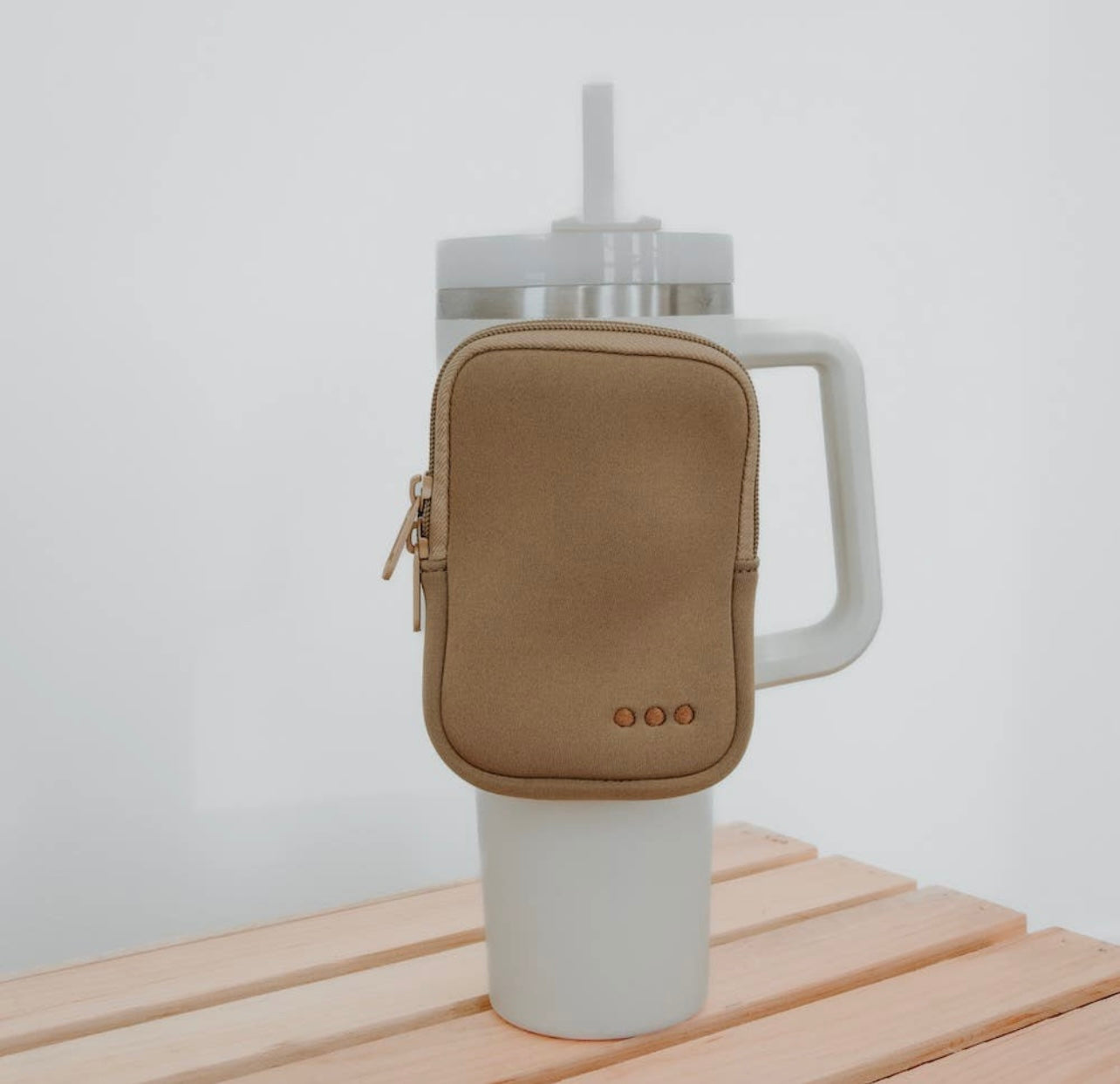 On The Move Pouch