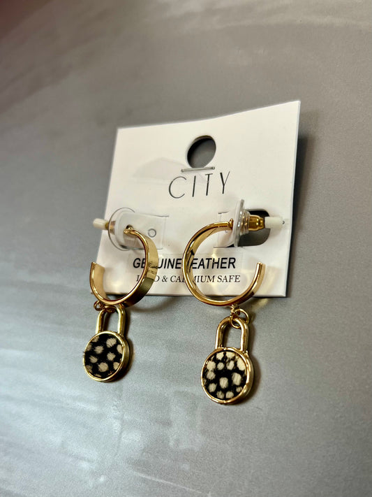 Dotted Circle Earrings