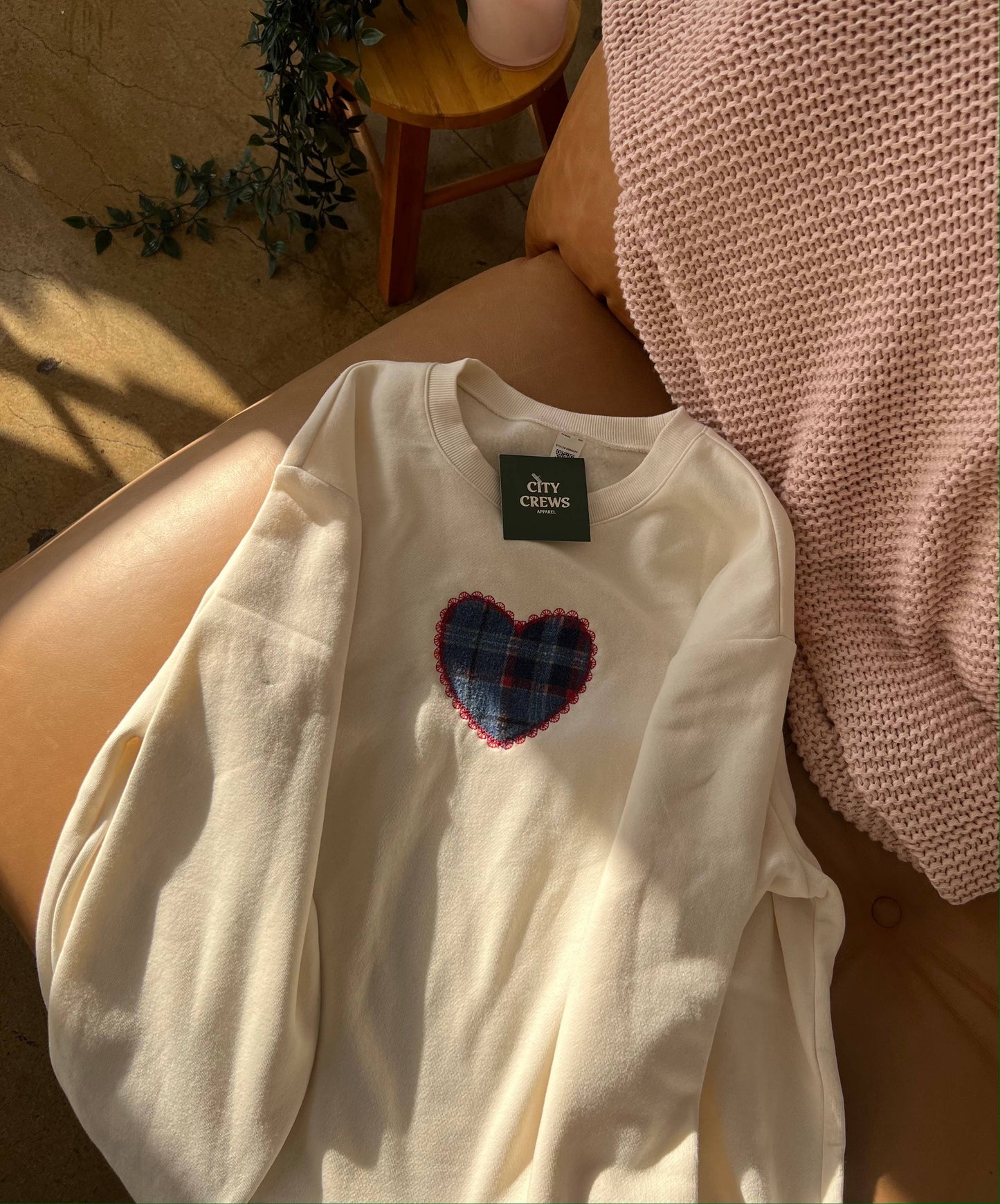 Vintage Heart Crewneck