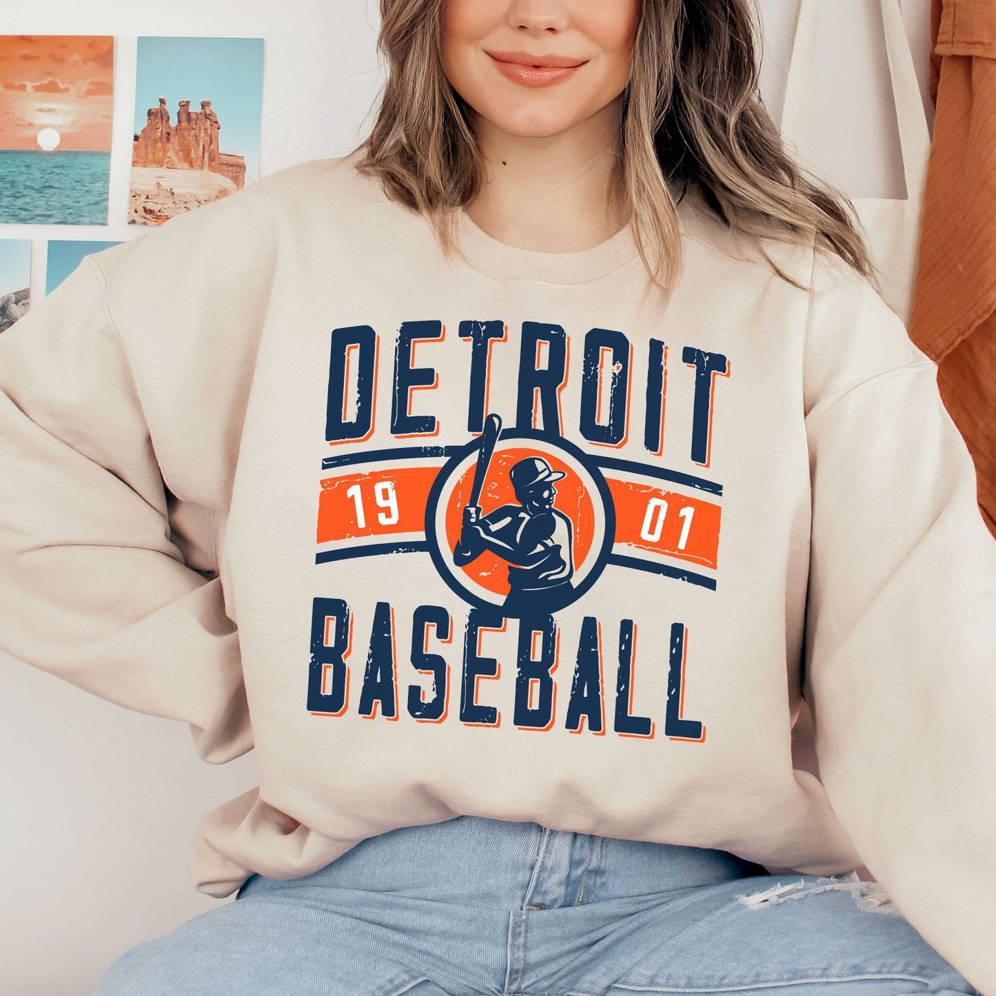 Retro Tigers Crewneck